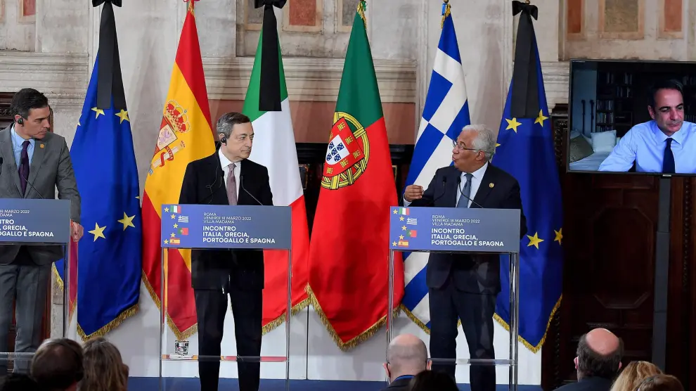 Los jefes de Gobierno de España, Italia, Portugal y Grecia: Pedro Sánchez, Mario Draghi, Antonio Costa y Kyiriakos Mitsotakis.
