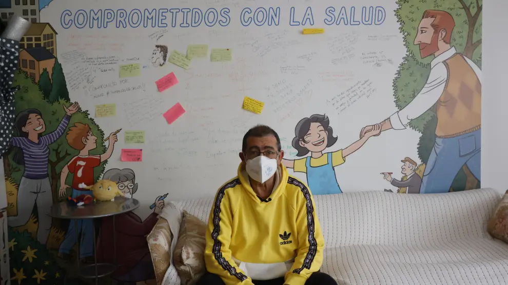 Toni, primer bitrasplantado de España, de hígado y corazón, en un piso de la Federación Nacional de Enfermos y Trasplantado Hepáticos (FNETH).