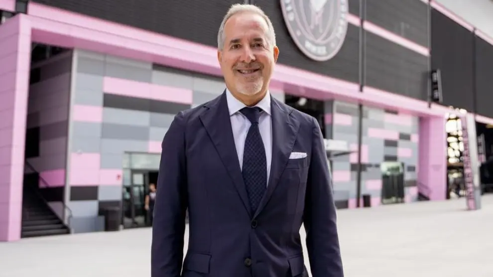 Jorge Mas, ante la sede del Inter de Miami