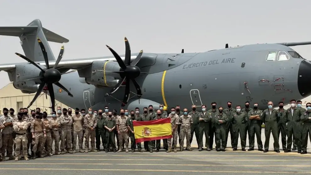 Efectivos del Ala 31 y del EADA dela Base de Zaragoza que participaron en el rescate de 2.200 afganos el pasado mes de agosto.