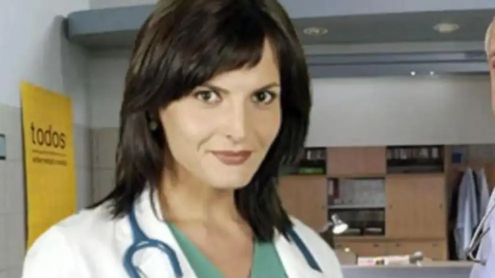 La actriz Rosa Mariscal, junto al también fallecido Jordi Rebellón, en la serie 'Hospital Central'.