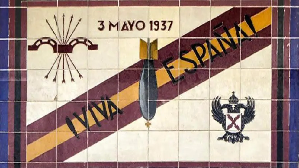 Placa de cerámica que recordaba el bombardeo de Zaragoza