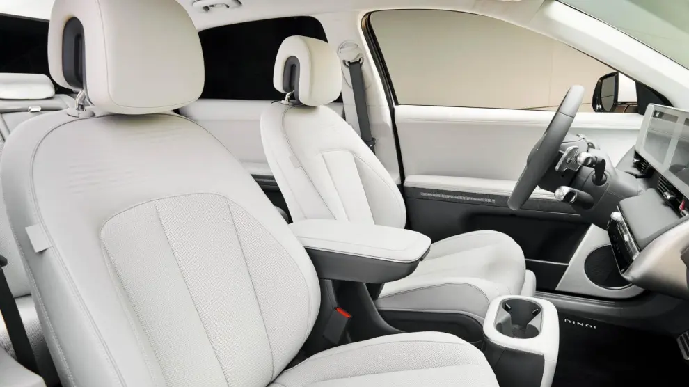 El Hyundai Ioniq 5 luce un Interior limpio y casi minimalista