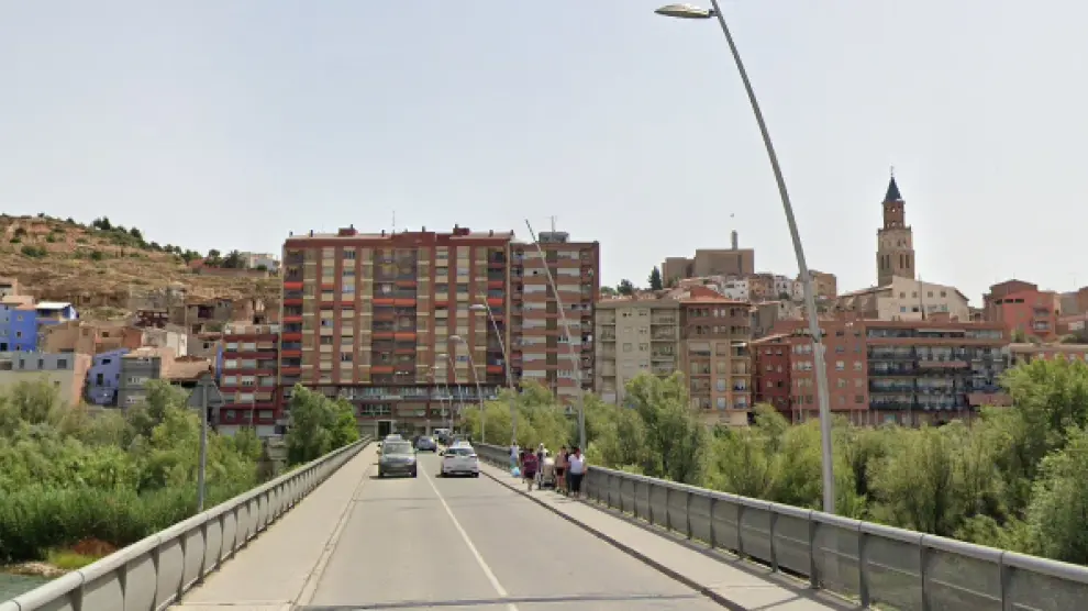 Imagen del puente pequeño de Fraga, que se ampliará para crear una pasarela peatonal.