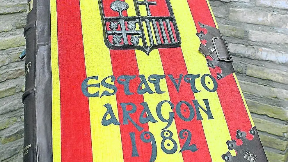 Ejemplar del Estatuto de Autonomía de Aragón de 1982 que se encuentra en las Cortes