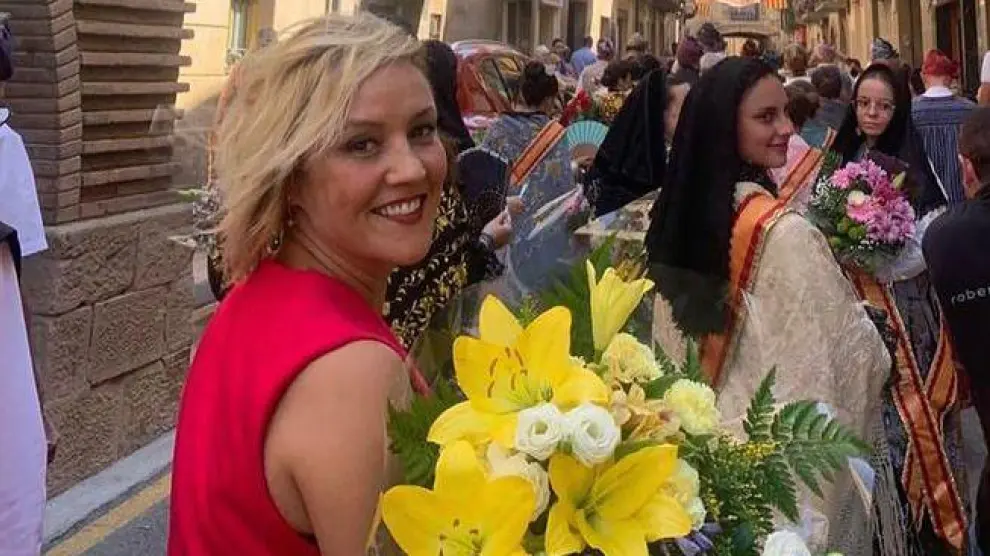 Cristina Pardo en Maella en la ofenda de flores