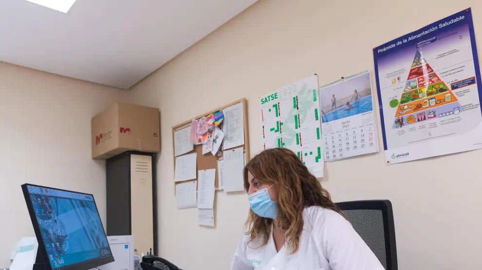 Consulta de Enfermería del centro de Bombarda: la coordinadora Natalia Luque.