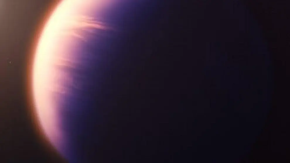 James Webb detecta dióxido de carbono en la atmósfera de un exoplaneta.