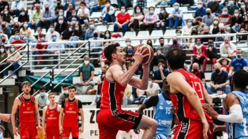 Pablo Yárnoz, durante su etapa en el Basket Navarra.