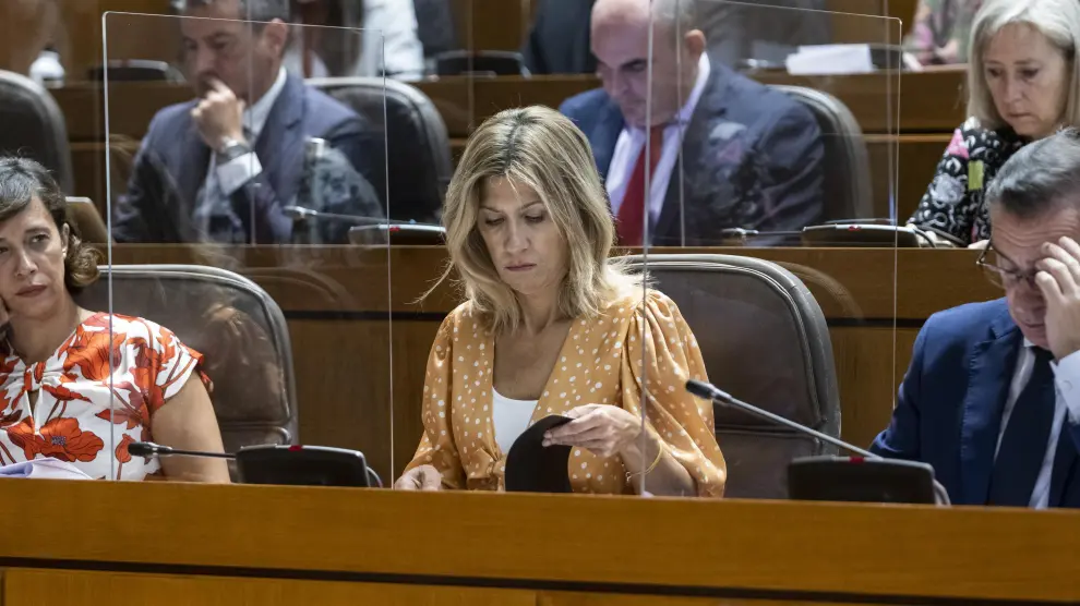 Orós, Vaquero y Beamonte, diputados del PP, este jueves en el pleno de las Cortes de Aragón.