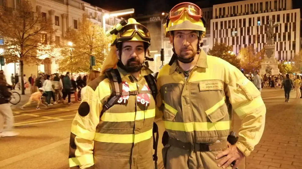 Rubén García y Jorge Farled, bomberos forestales portavoces sindicales de CGT.