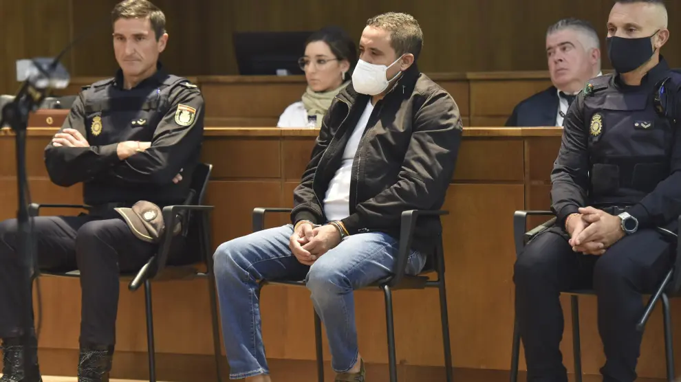 El acusado de asesinar a su exmujer en Barbastro está siendo juzgado por la Audiencia Provincial de Huesca.