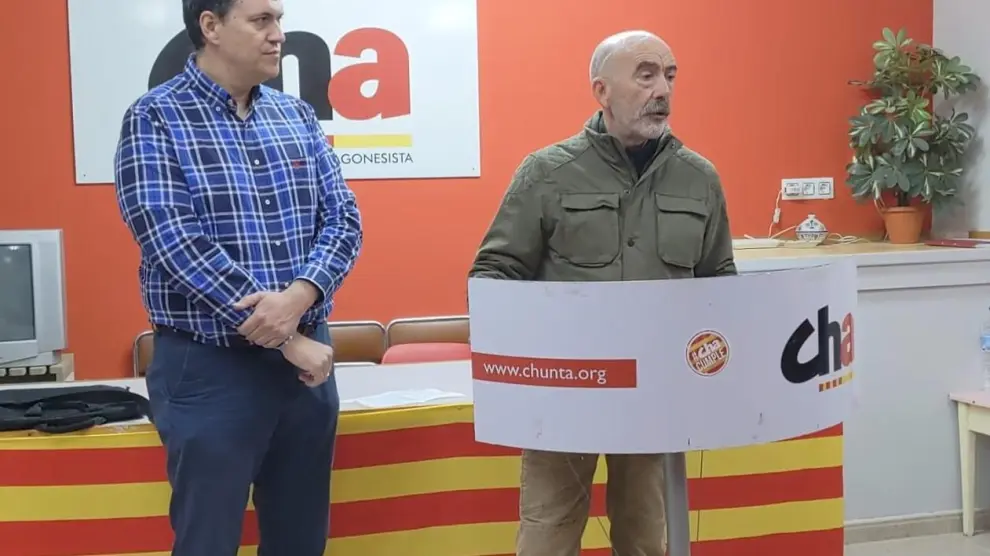 Miguel Ángel Basanta (d) junto a Joaquín Palacín, este miércoles