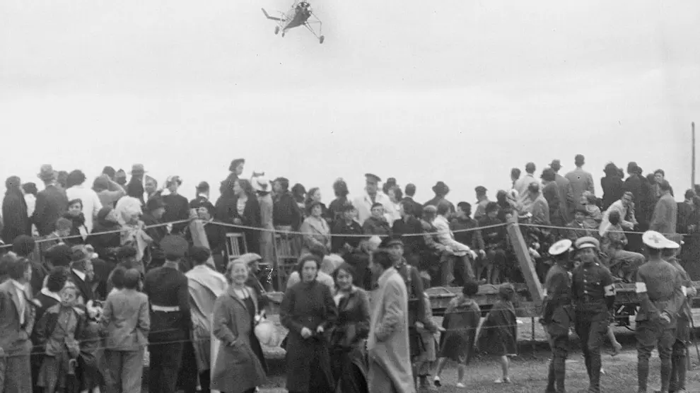 Una imagen de la demostración de vuelo en el aeródromo de Palomar en 1934.