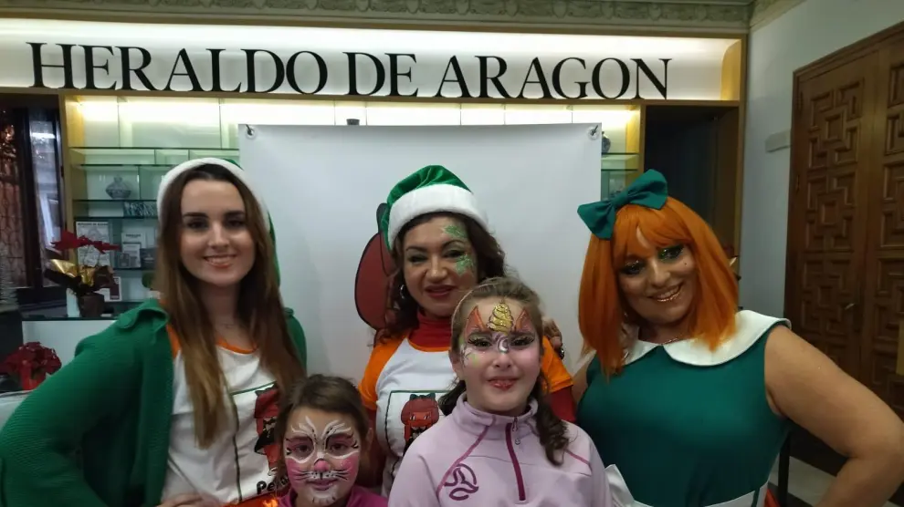 El pintacaras organizado para la tarde del 28 de diciembre registró un gran éxito de público y tuvo lugar en las propias instalaciones de HERALDO DE ARAGÓN.