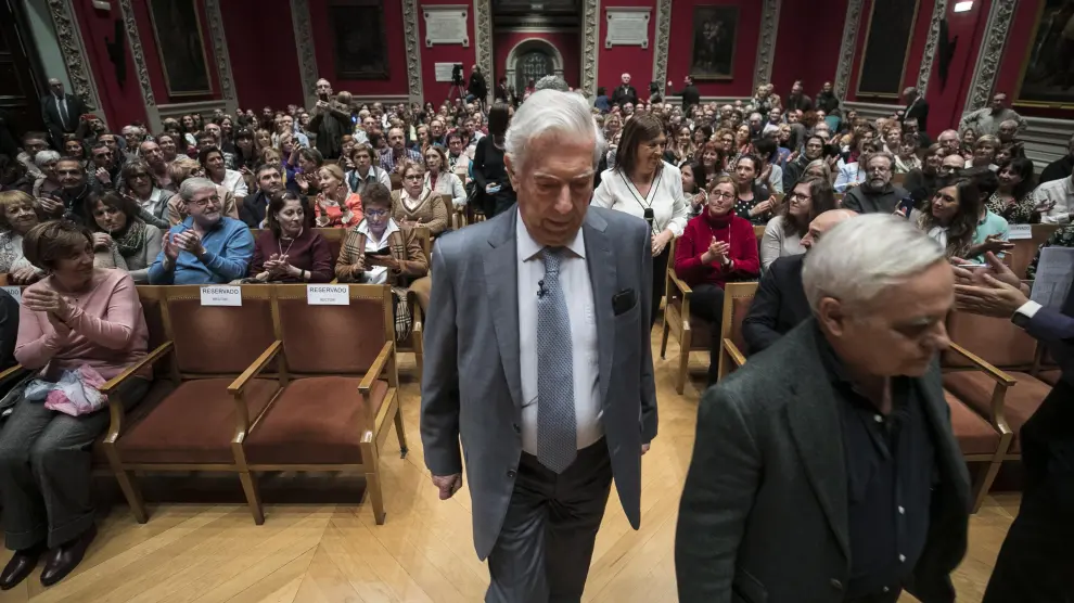 Mario Vargas Llosa en el Paraninfo de la Universidad de Zaragoza en 2019.
