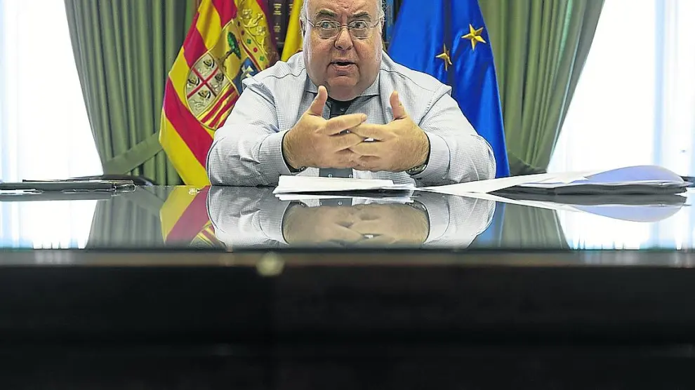 El secretario de Estado de Justicia, Tontxu Rodríguez, durante la entrevista concedida a HERALDO en su visita de ayer a Zaragoza.