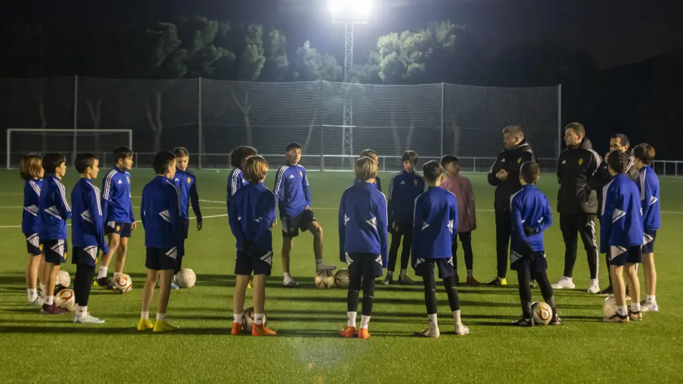 Entrenamiento del equipo Alevín Preferente del Real Zaragoza en la Ciudad Deportiva