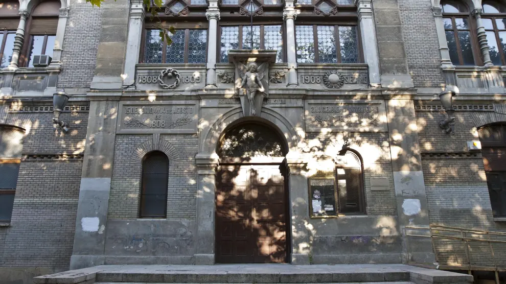 La fachada de la antigua Escuela de Artes y Oficios, levantada en La Antigua Escuela de Artes y Oficios en el año 1908.