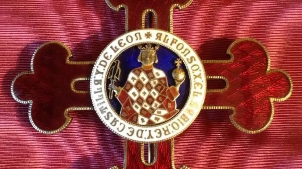 Gran Cruz de la Orden Civil de Alfonso X el Sabio.