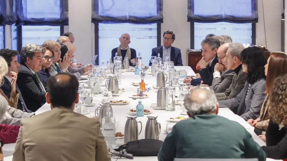 Encuentro del ministro Escrivá con representantes del ámbito económico y social de Huesca.