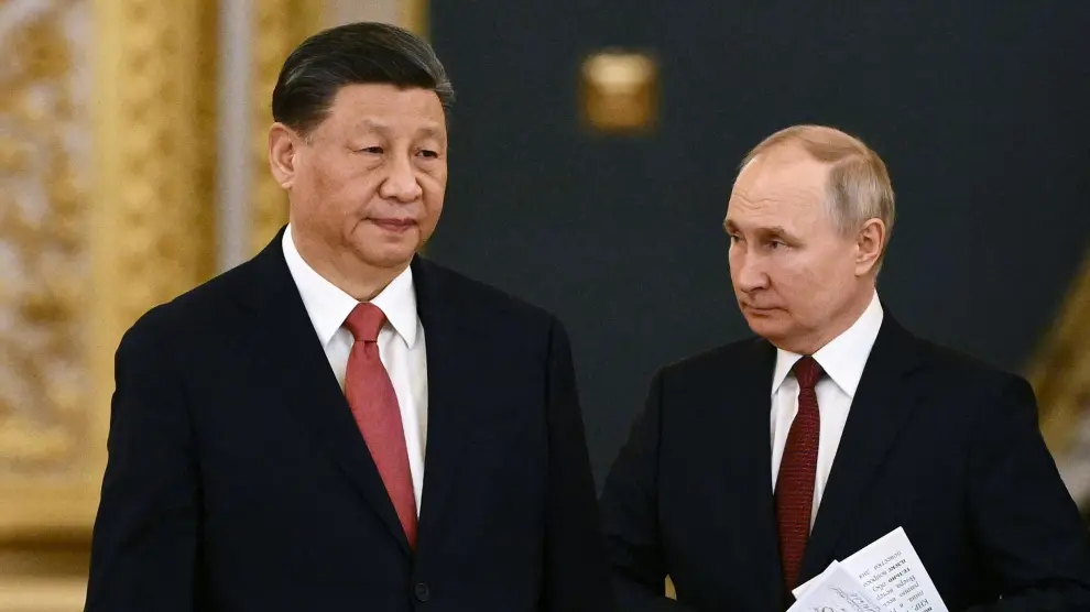 El líder chino, Xi Jinping, junto a su homólogo ruso, Vladímir Putin