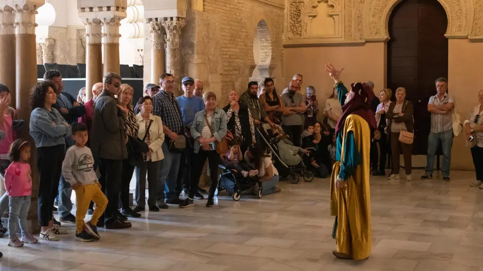 Visita teatralizada en el palacio de la Aljafería de Zaragoza