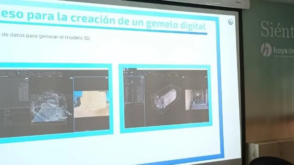 Alberto Nasarre durante la presentación del gemelo digital de la ermita de Santa Lucía de Ayerbe.