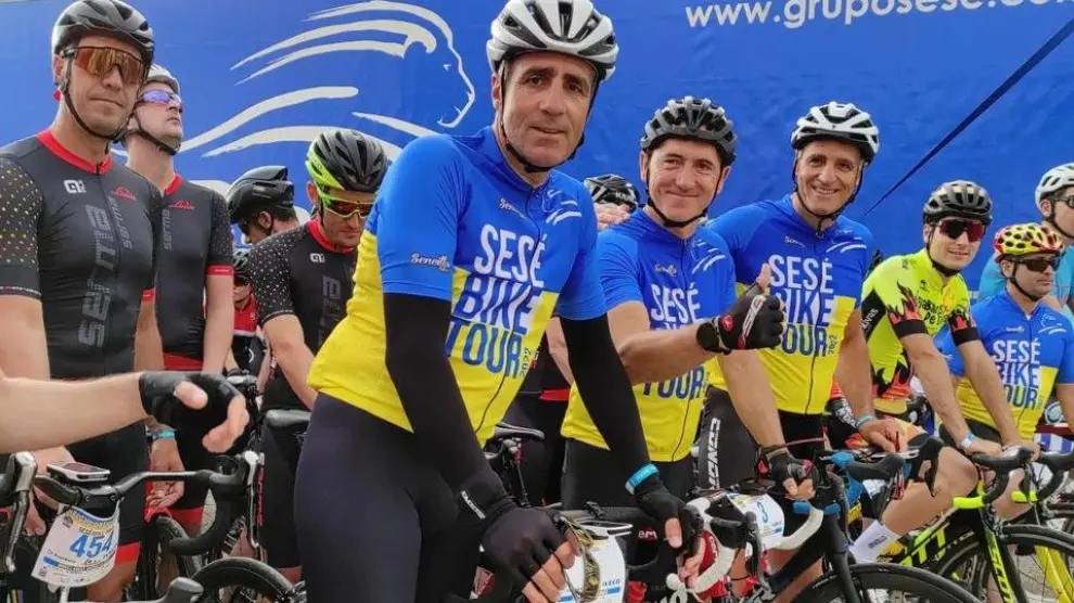 Foto de la pasada edición de la Sesé Bike Tour con la participación, entre otros, de Miguel Induráin