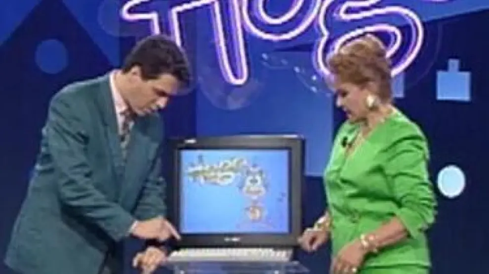 En los años 90 un primigenio videojuego, 'Hugo', se coló en el ‘Telecupón’ de Carmen Sevilla.