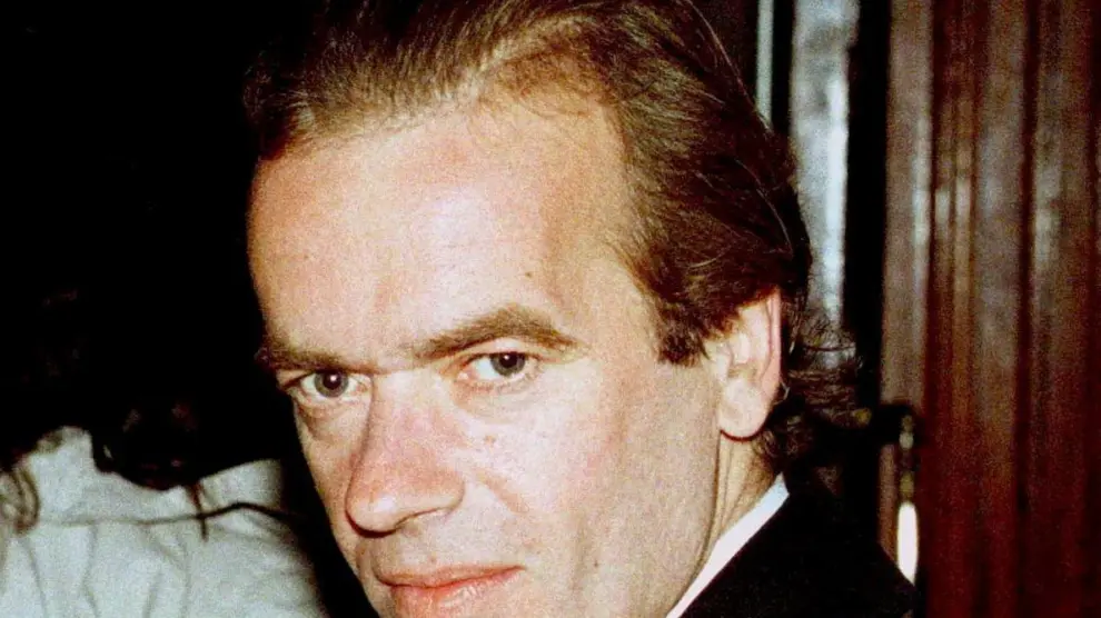 FILE PHOTO: British author Martin Amis arrives for a gala dinner in aid of the Royal court Theatre celebrating their 40th anniversary at the Porchester Hall in London