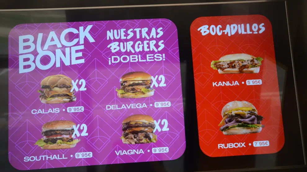 La oferta de hamburguesas de BlackBone.