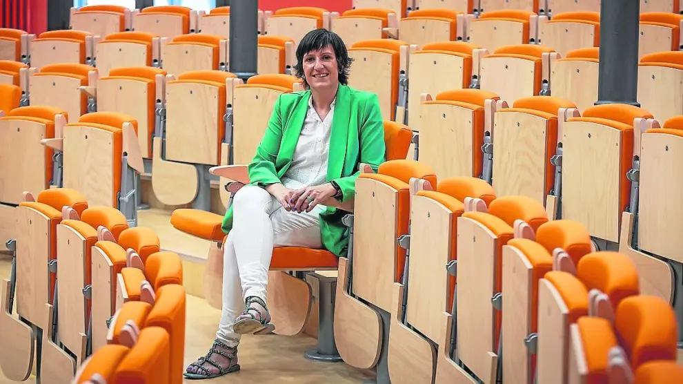 Ana Yetano, en la Facultad de Economía y Empresa de Zaragoza.