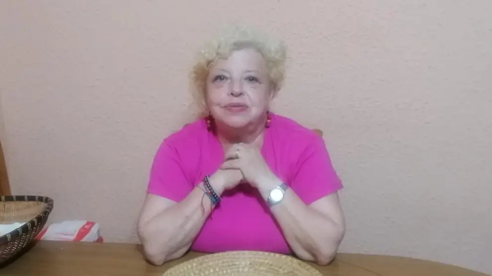 María José Pérez, jubilada de 72 años, en su casa de Zaragoza.