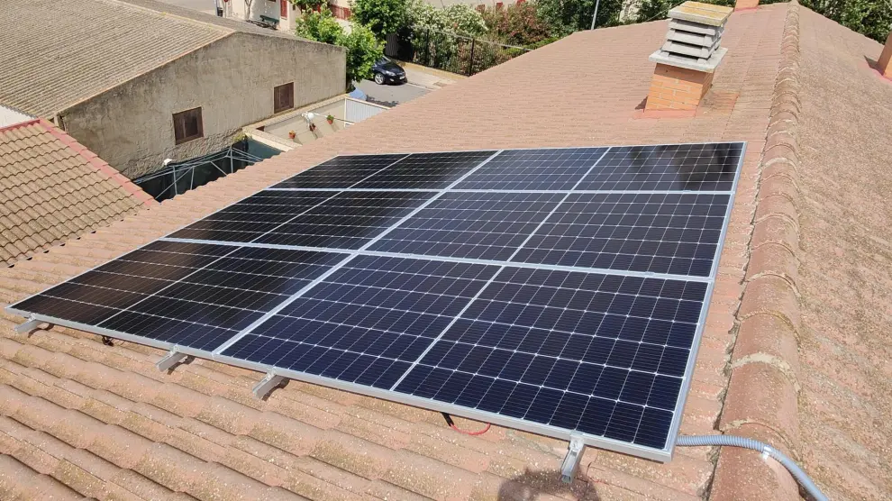 Placas solares instaladas por la empresa Shibrid.
