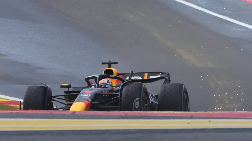 El neerlandés Max Verstappen (Red Bull) en el sprint del Gran Premio de Bélgica.