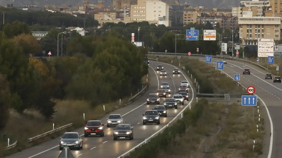 El conductor fue interceptado a la entrada de Huesca y obligado a salir de la autovía.