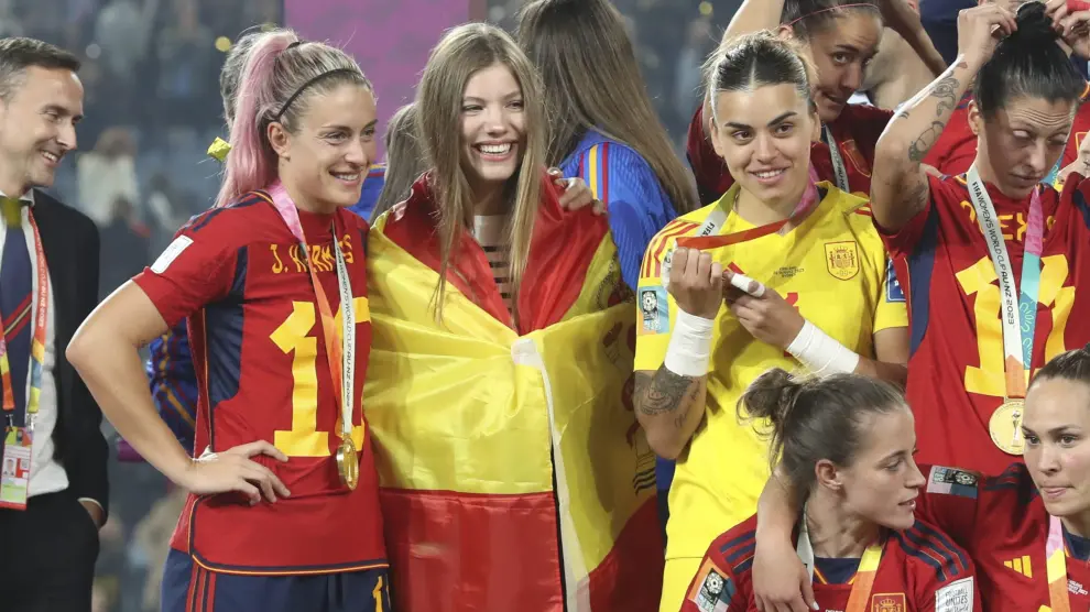 La infanta Sofía celebró con las jugadoras de la selección española la victoria en el Mundial.