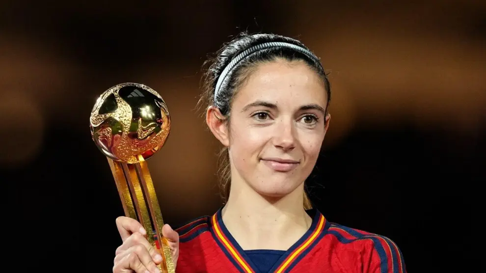 Aitana Bonmatí (FC Barcelona y España) y el seleccionador español.