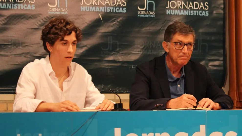 Isidro Molina con el director técnico de las jornadas humanísticas, Francisco Andrés.