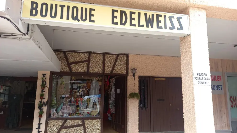 La Boutique Edelweiss se abrió hace 51 años en pleno centro de Formigal.