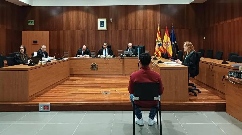 El acusado, este jueves, durante el juicio celebrado en la Audiencia Provincial de Zaragoza.