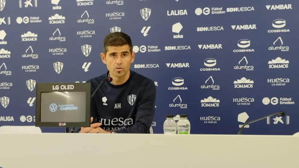 Antonio Hidalgo, durante la rueda de prensa previa a la eliminatoria de Copa del Rey con el Antequera.