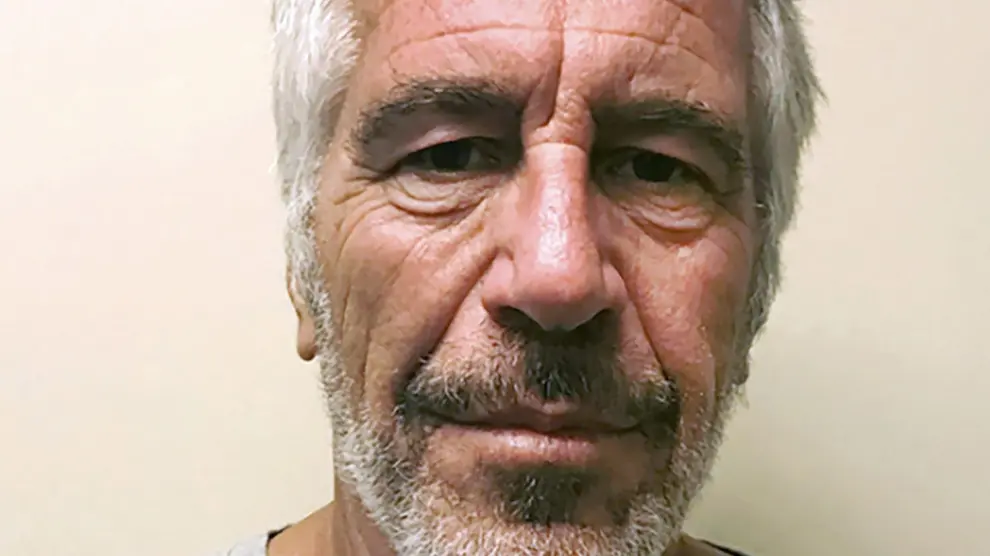 Epstein se hizo pruebas genéticas para obtener materia con la que regenerar su cuerpo