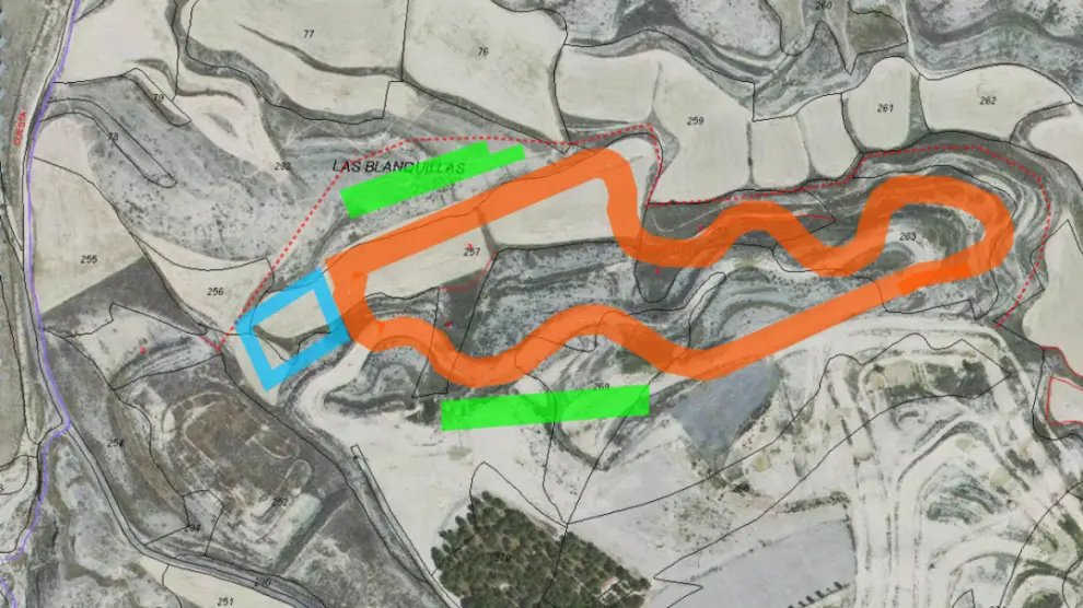 Boceto del primer diseño contemplado para el circuito de autocross Castillo de Ayud.