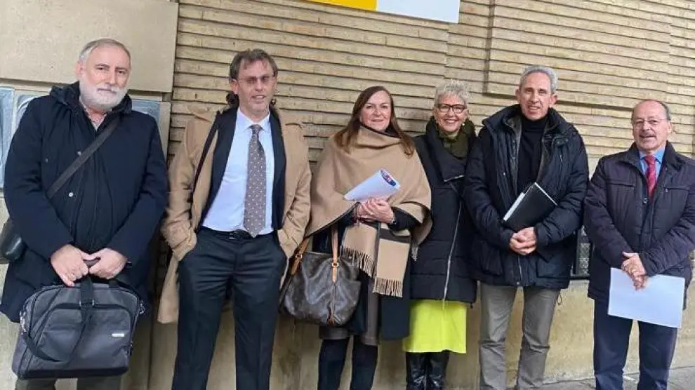 Integrantes de la delegación oscense que visitó al Delegado del Gobierno en Aragón.