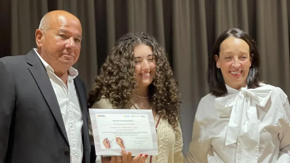 Raquel Domínguez gana el IX Concurso de de Microrrelatos contra la Violencia de Género.