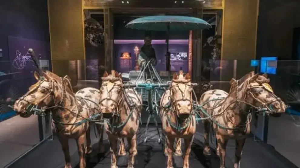 El carruaje del primer emperador de China, presentado por el Museo del Mausoleo del Emperador Qin Shi Huang