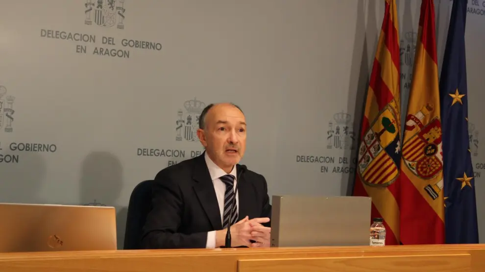 El delegado del Gobierno en Aragón, Fernando Beltrán, en su comparecencia de este miércoles para detallar inversiones del Estado en Aragón.