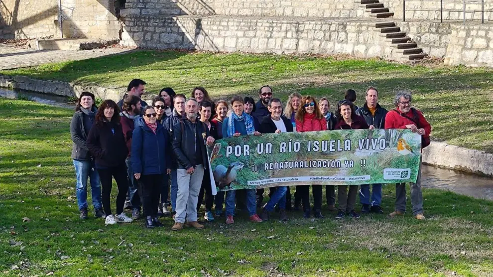 Ecologistas en Acción pide la renaturalización del río Isuela en Huesca.